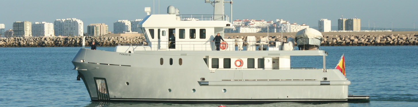 M/Y NAUMACHOS 82